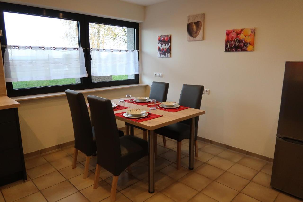 Ferienwohnung Neuborner-Hof Andernach Esterno foto